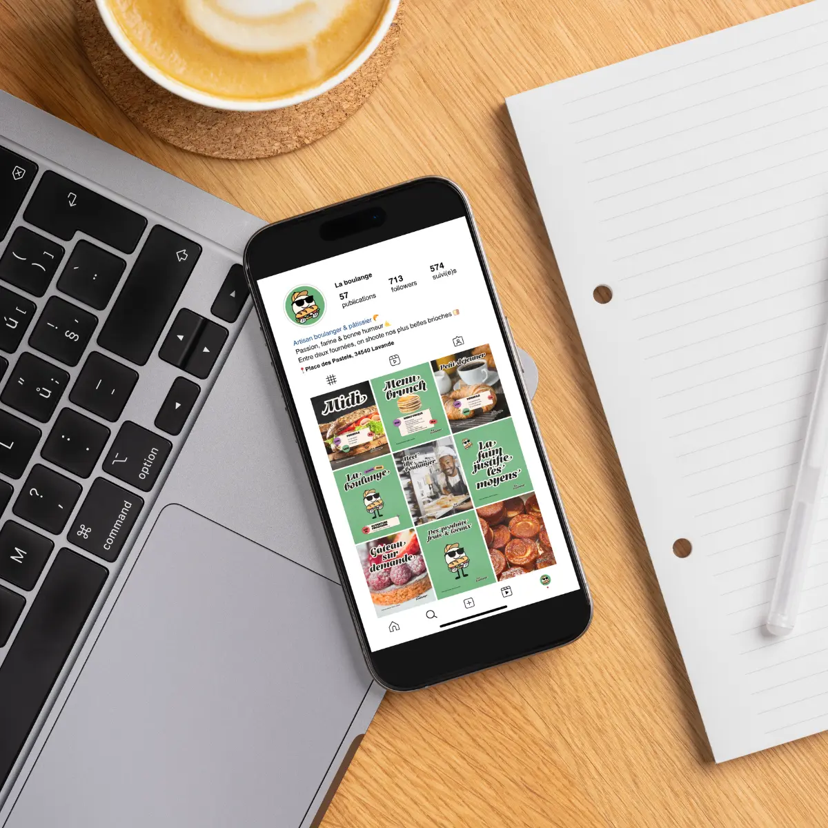 Mockup de smartphone affichant le compte Instagram de la boulangerie La Boulange, présentant son identité visuelle et ses publications gourmandes.