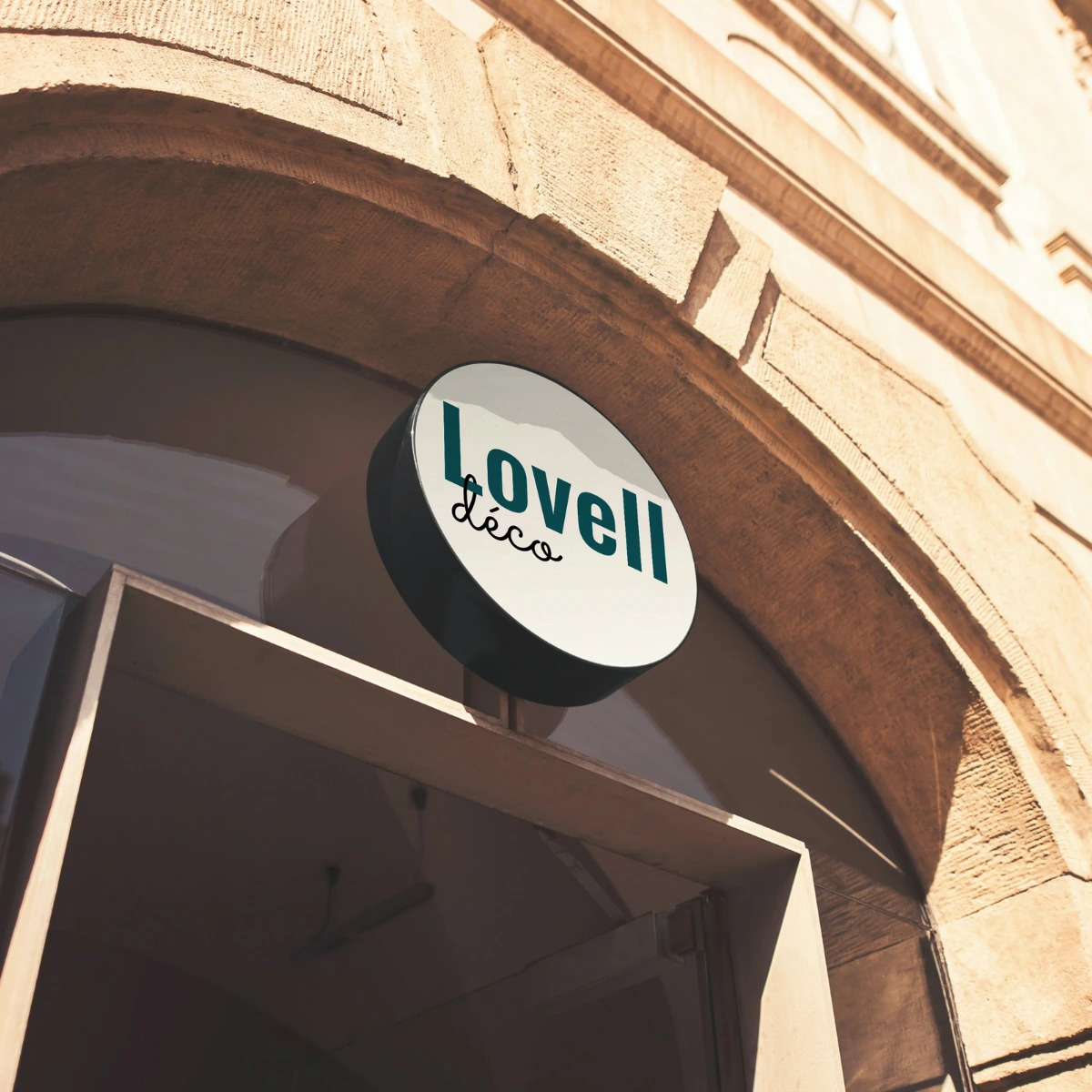 enseigne-logo-lovell-deco-identite-visuelle.webp